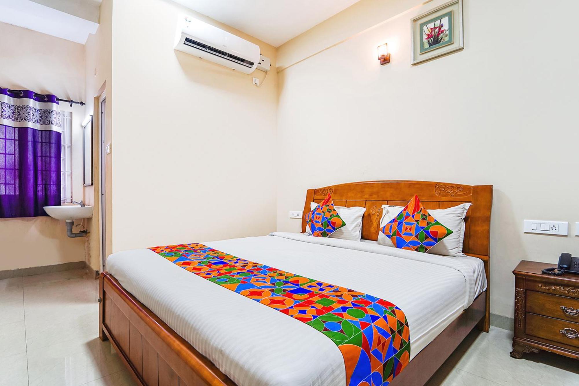 Fabexpress Uv Residency - 700M From Coimbatore International Airport Irugur Екстер'єр фото